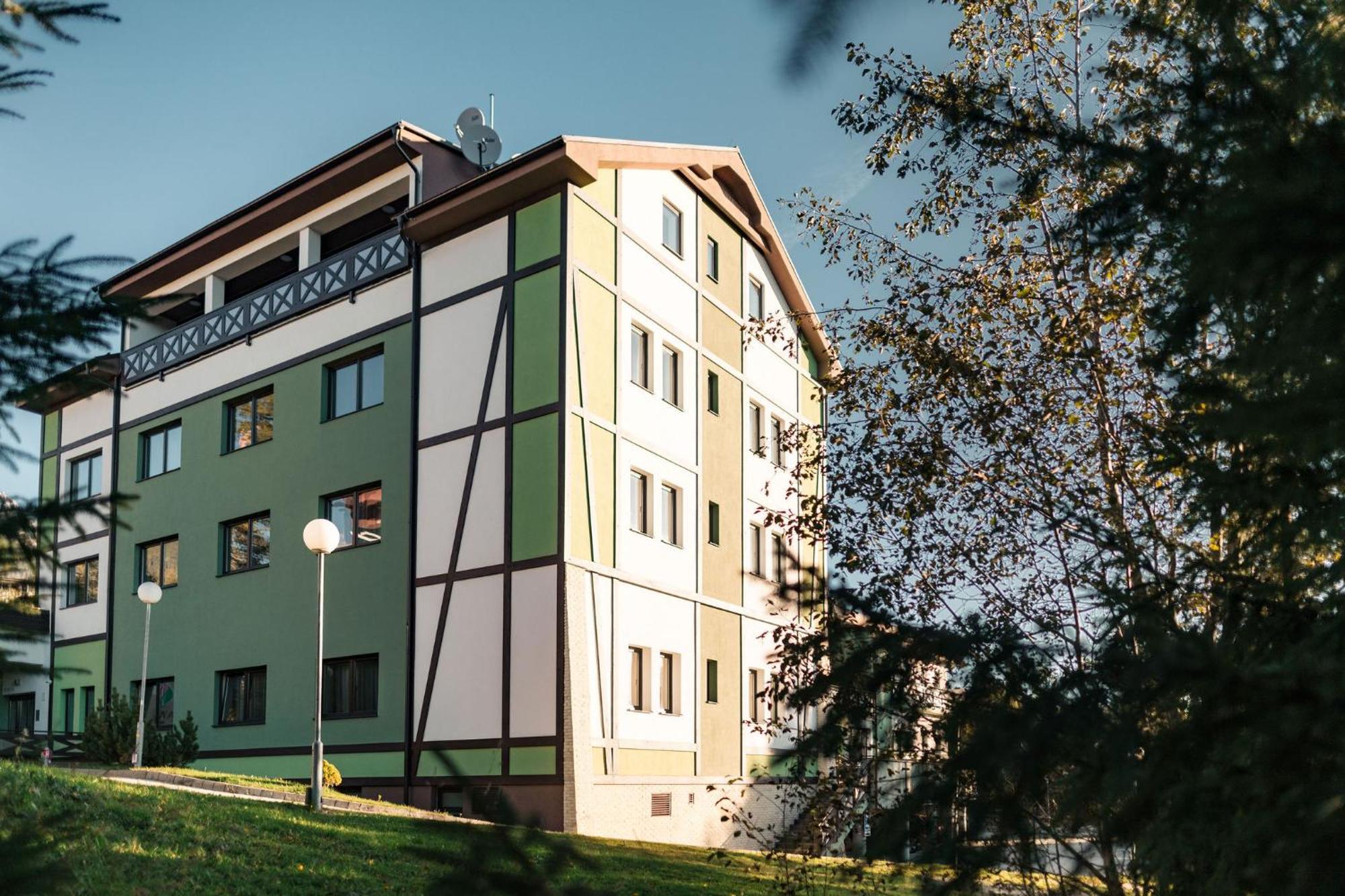 Apartmanovy Dom Familia Smokovec Vysoké Tatry Exterior foto